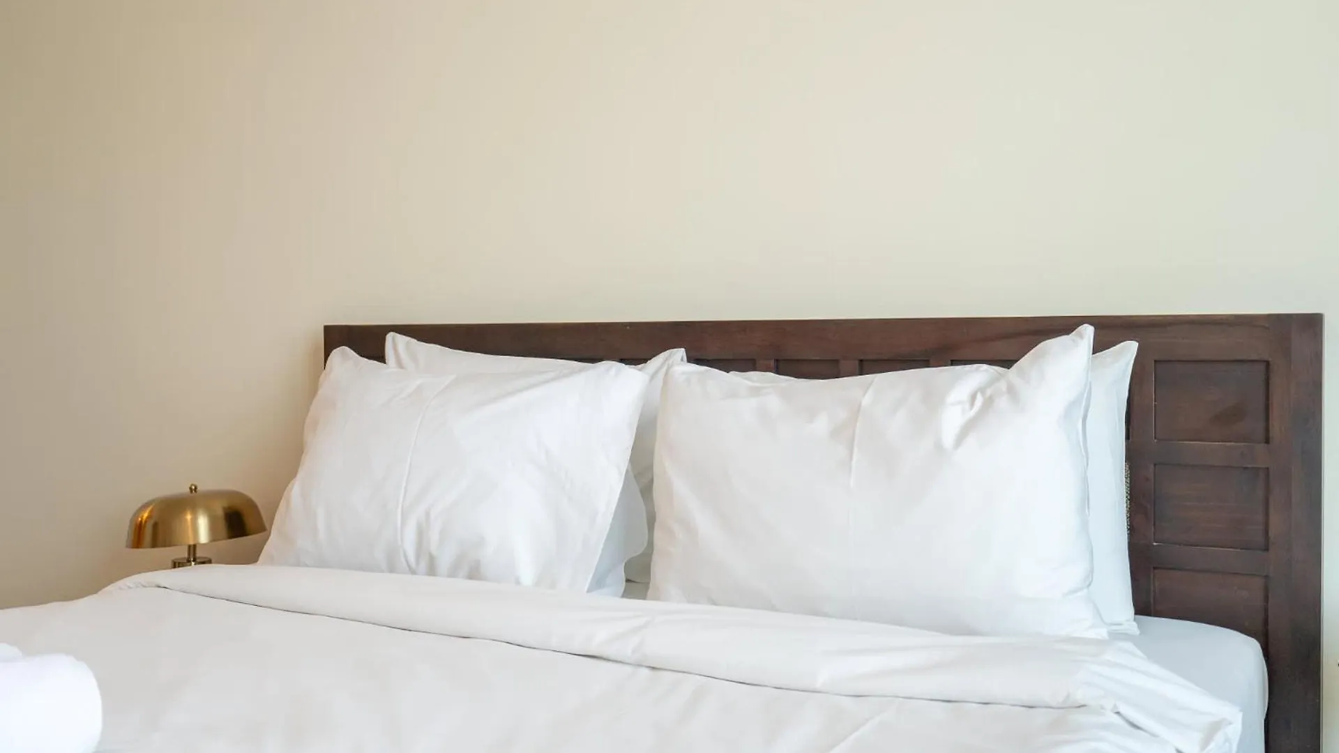Charming, Sun-Filled 1-Bedroom In Red Residence, Dubai Sports City